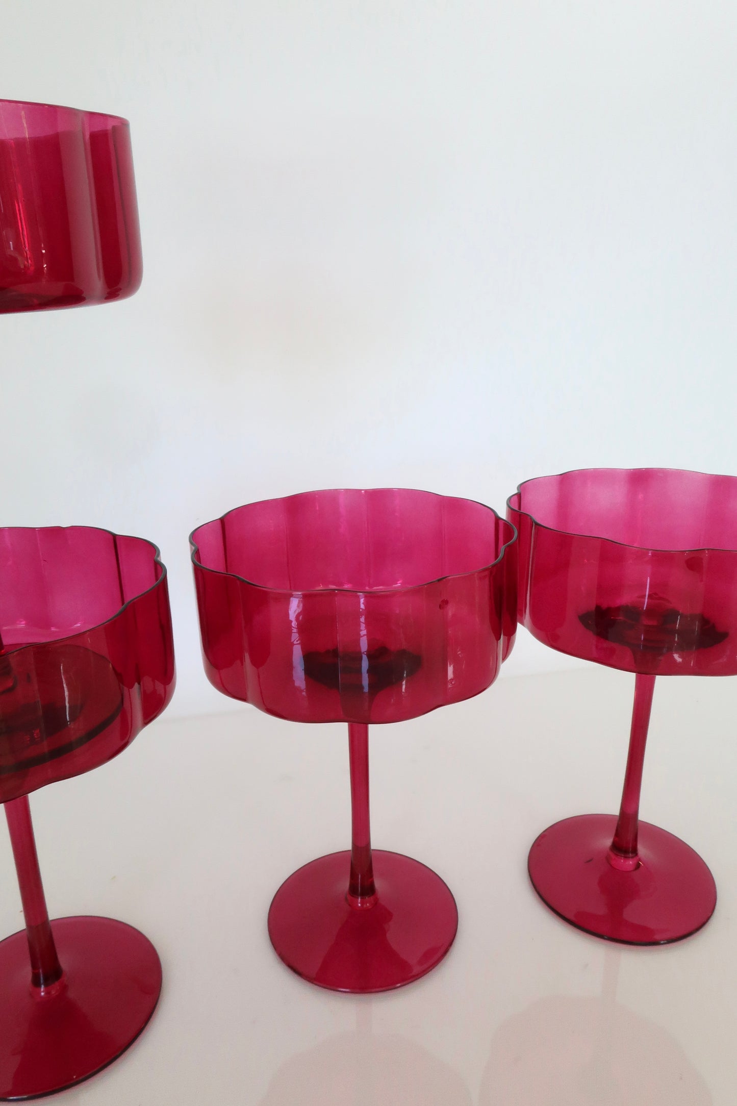 Fuchsia Scalloped Coupes