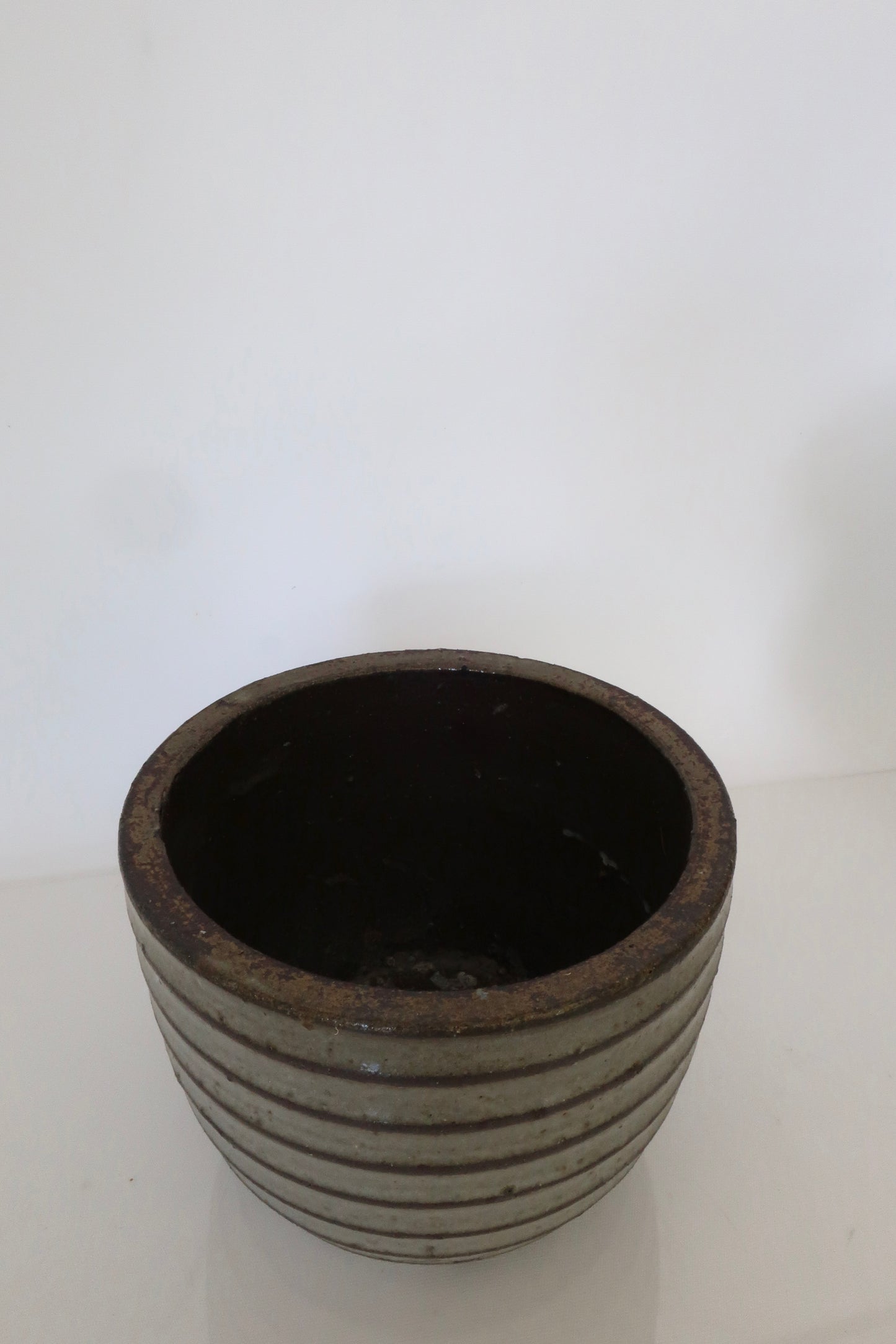 Ceramic Ribbed Planter
