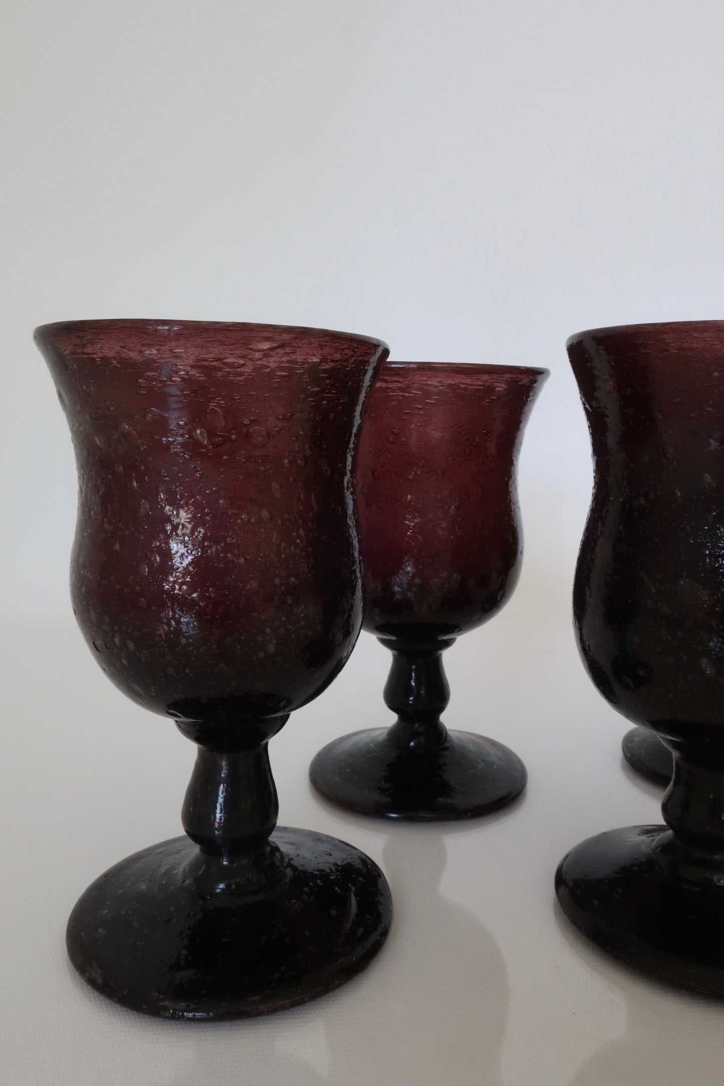 Murano Pulegoso Amethyst Wine Glasses