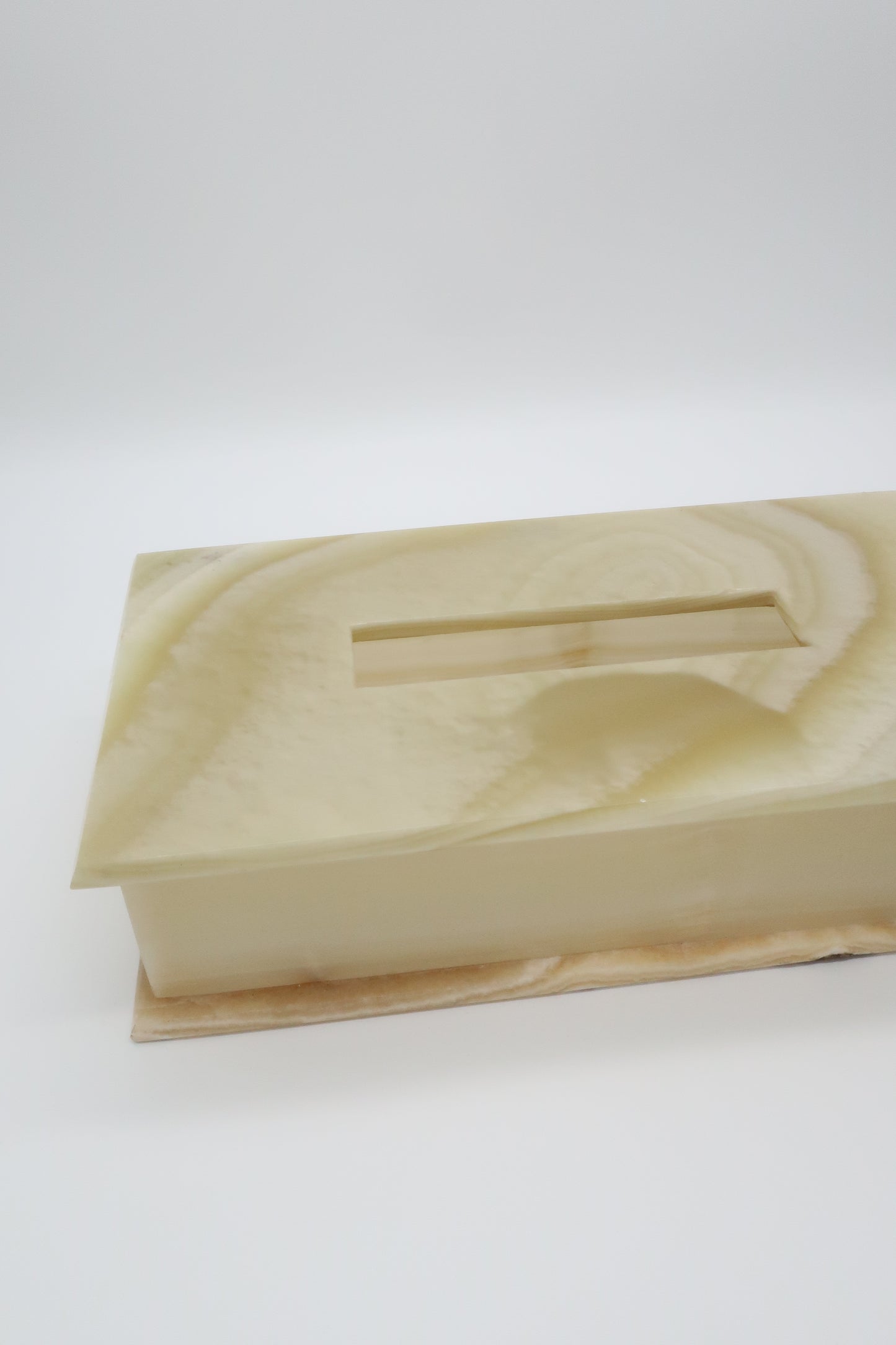 Onyx Tissue Box