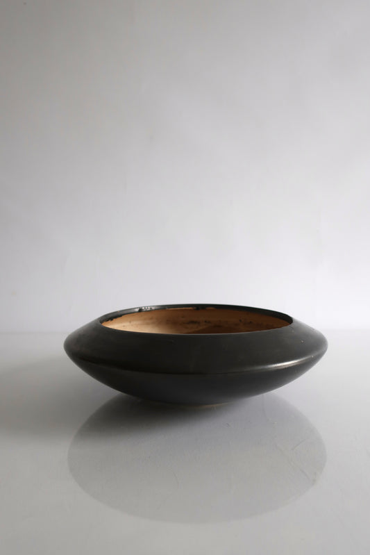 Ceramic Black Round Pot