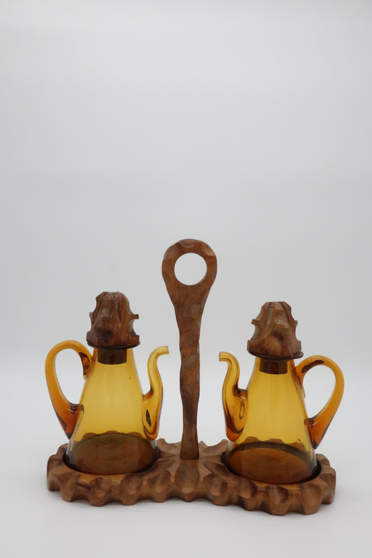 Brutalist Amber Oil & Vinegar Set
