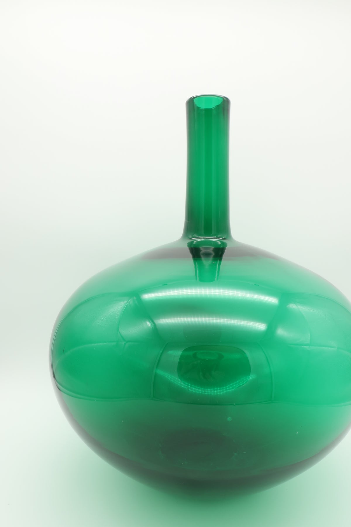 1970's Blenko 7125 Emerald Floor Vase
