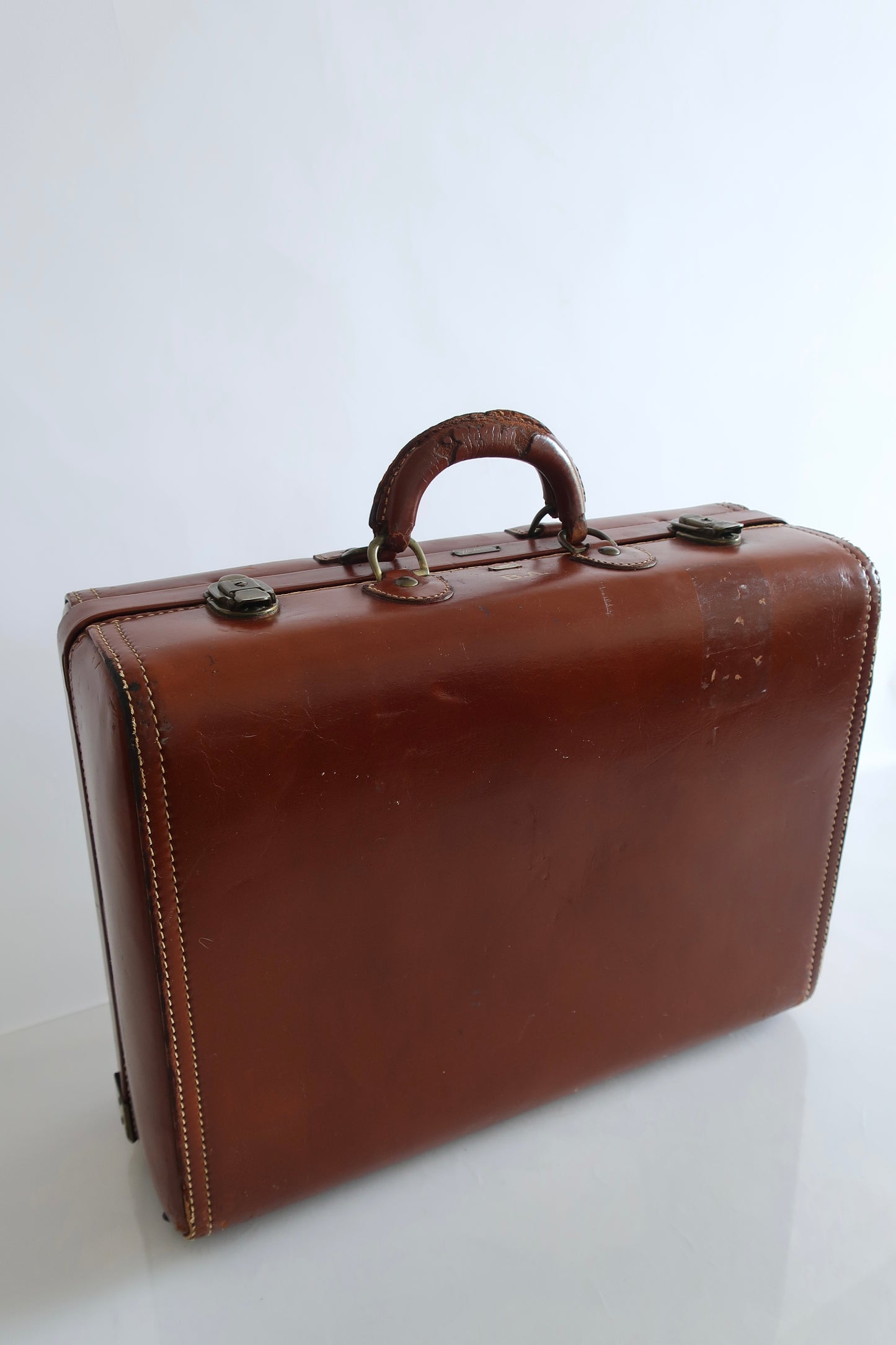 Hartmann Luxury Brown Leather Suitcase