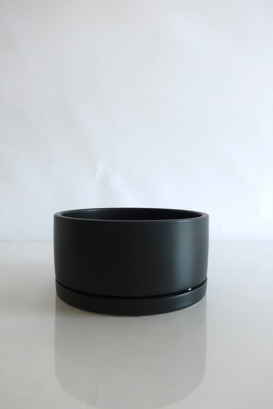 Round Black Planter