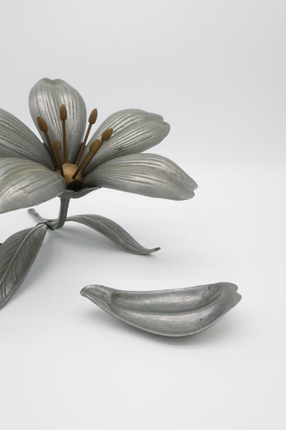 1970's Lotus Ashtray Set