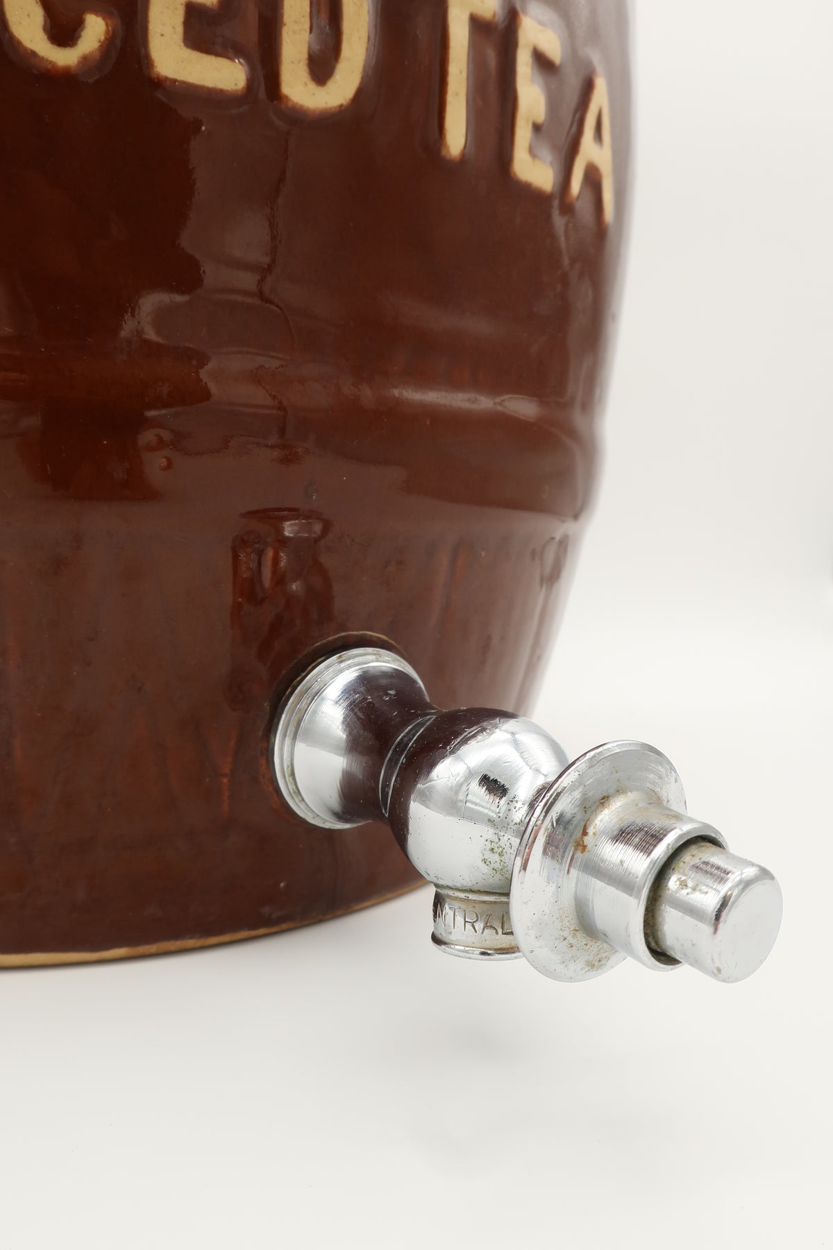 1970s Ceramic Iced Tea Dispenser Crock