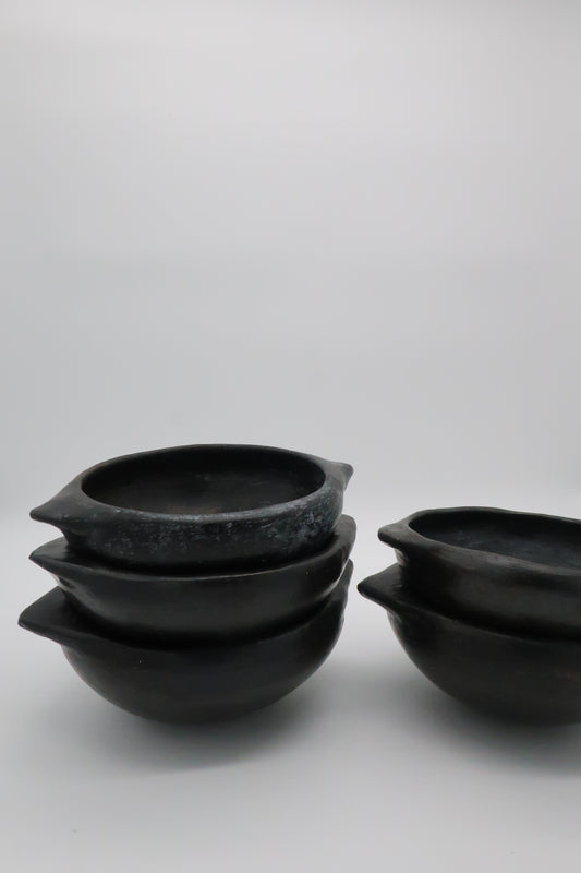 Colombian La Chamba Bowl Set