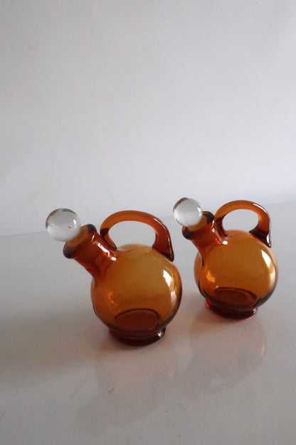 Cambridge Amber Glass Tilt Cruet