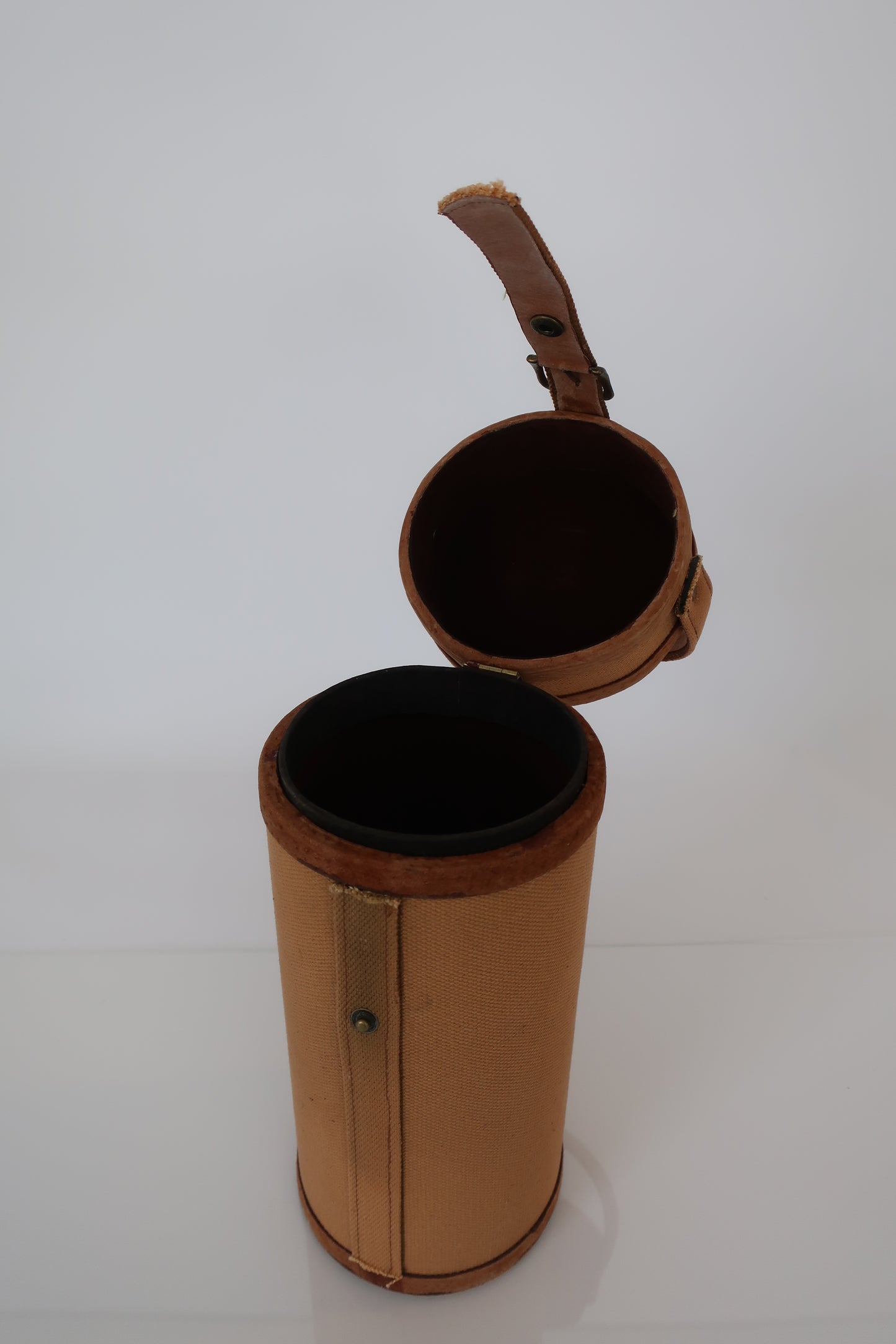 Brown Canvas Wine Carrier