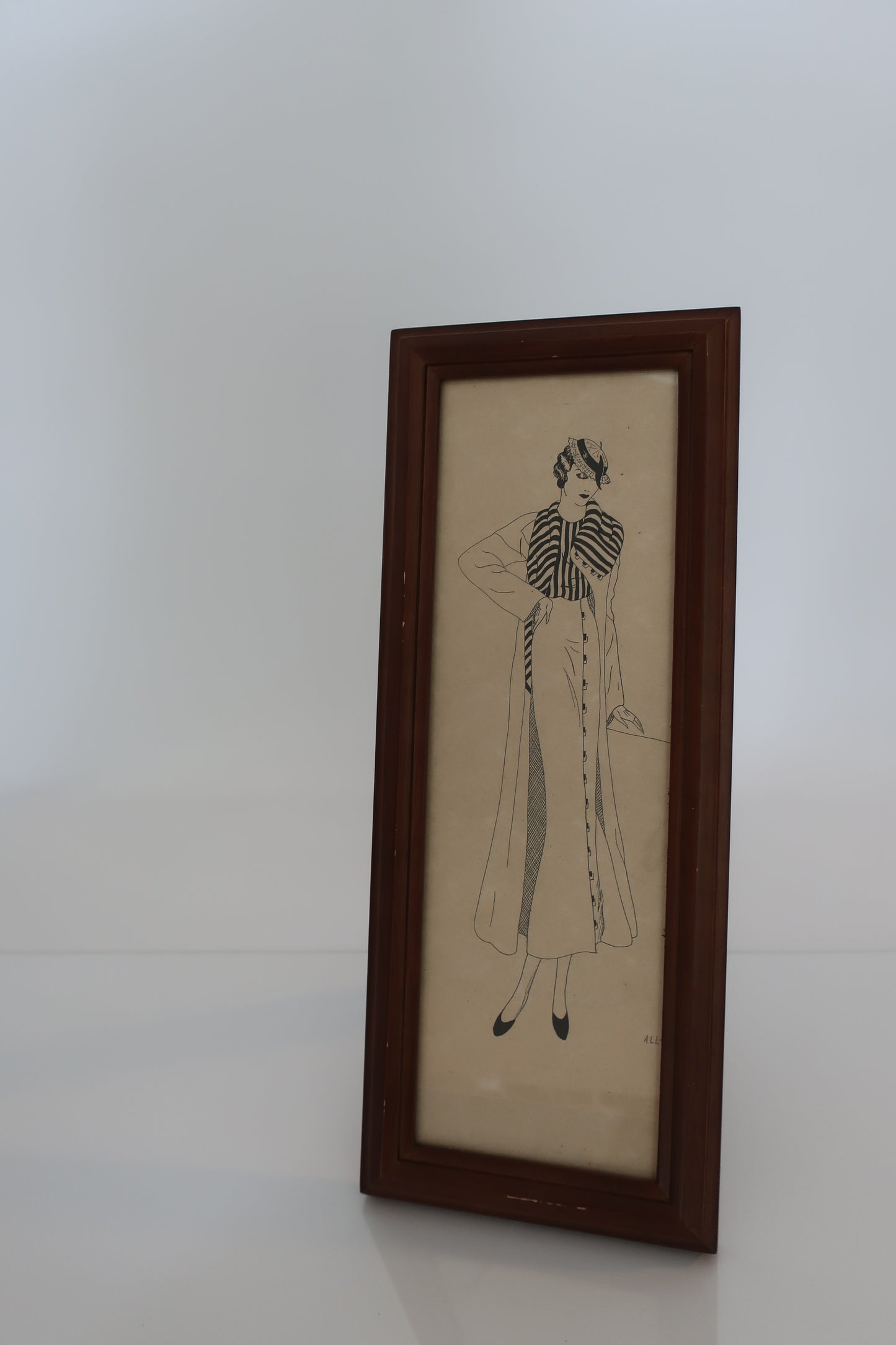 Vouge Sketch & Teak Frame