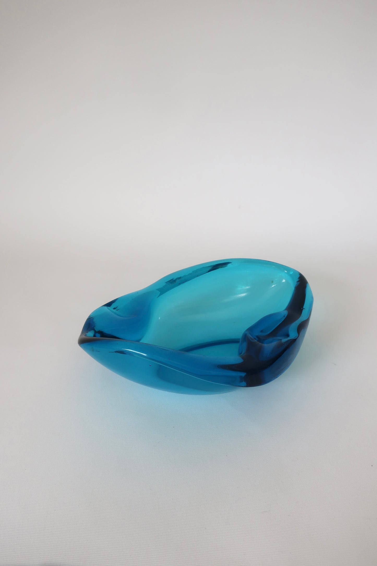 LE Smith Blue Ashtray